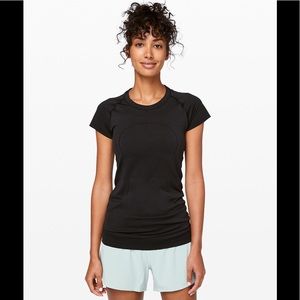 Lululemon workout top